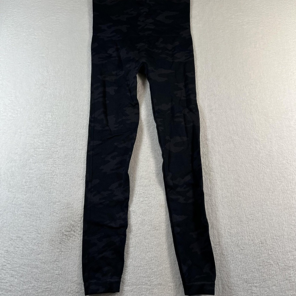 Spanx Leggings Womens Small Black Camo High Rise 24 In Ankle Shaping Seamless